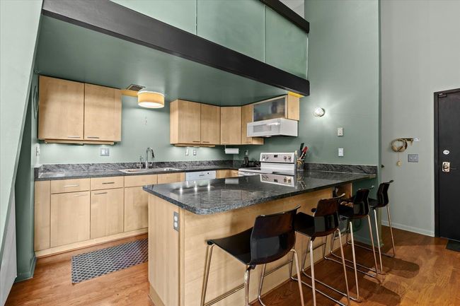 APT-1300 - 4221 Cass Ave, Condo with 2 bedrooms, 1 bathrooms and null parking in Detroit MI | Image 6