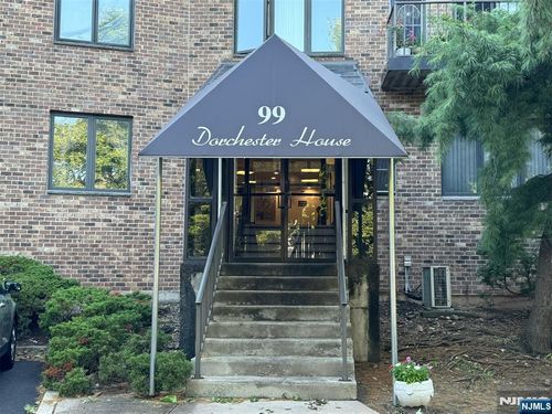 99 Teaneck Rd, Ridgefield Park, NJ, 07660-2358 | Card Image