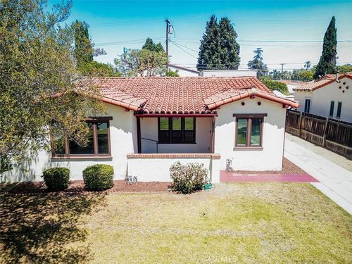 3569 Bandini Ave, Riverside, CA, 92506-1204 | Card Image