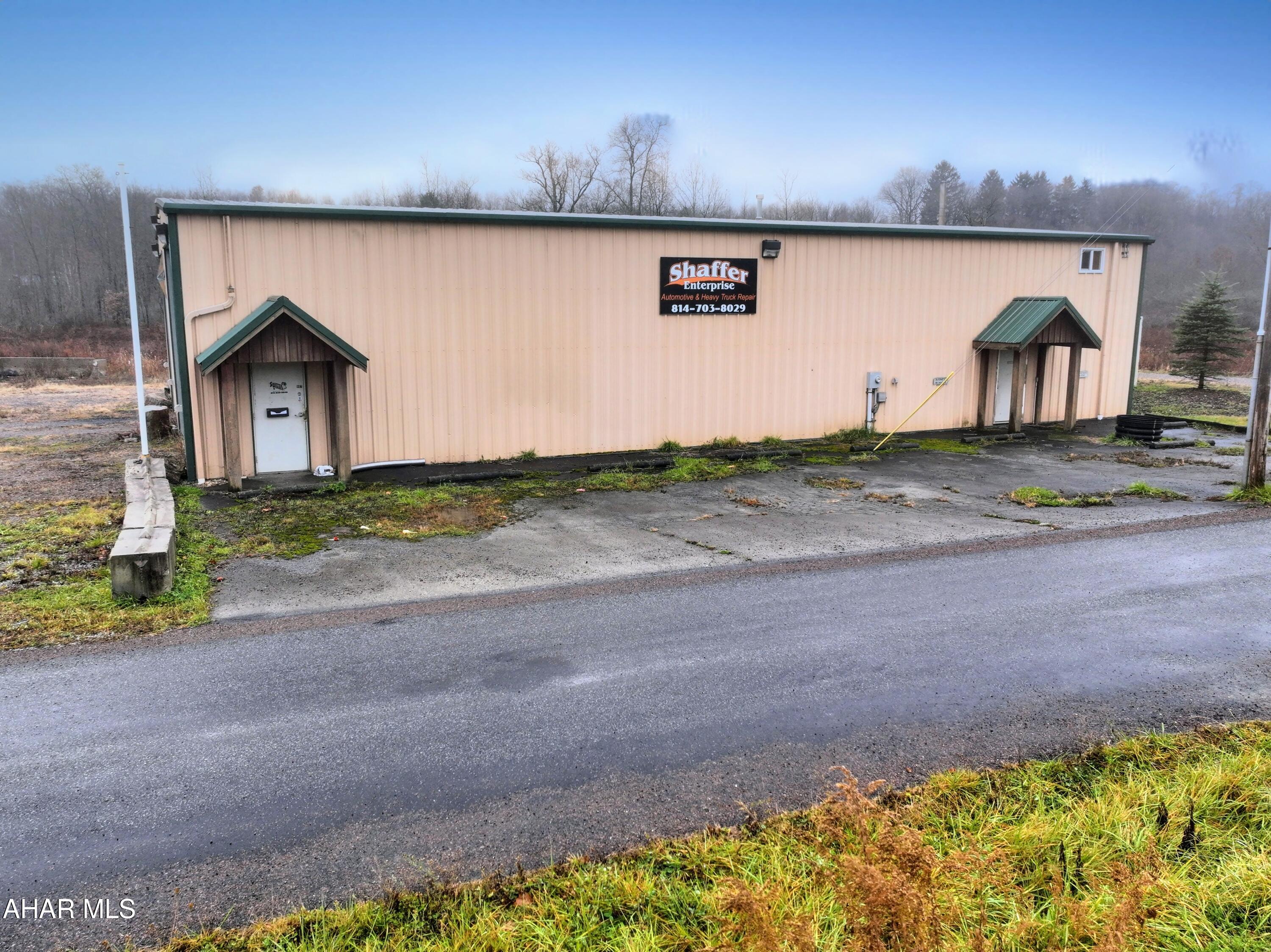 907 Airesman Rd, Boswell, PA 15531