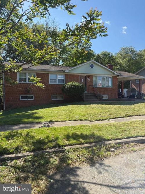 9515 Pin Oak St, Clinton, MD, 20735-3226 | Card Image