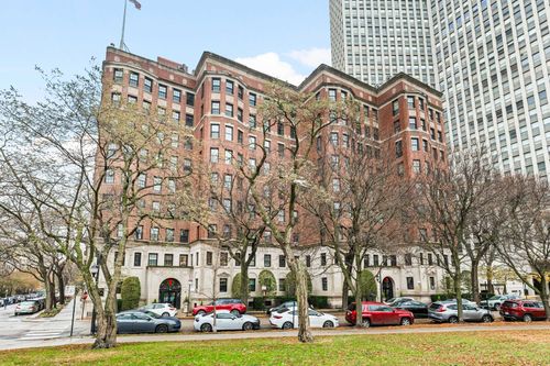 9b-2600 N Lakeview Ave, Chicago, IL, 60614-1835 | Card Image