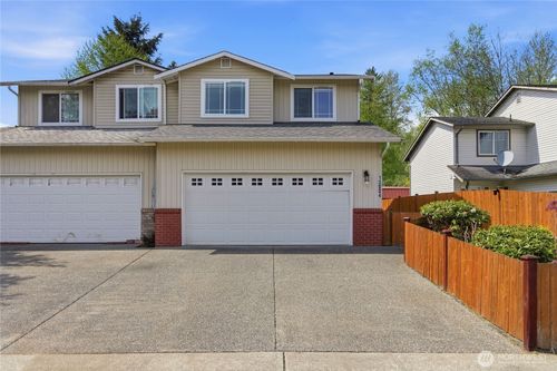 13004 58th Ave Ne, Marysville, WA, 98271-8742 | Card Image