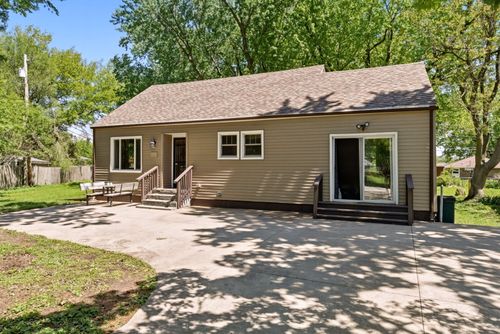 3804 15th Street B, Moline, IL, 61265-6213 | Card Image