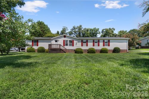 172 Baxter Way, Forest City, NC, 28043-6411 | Card Image
