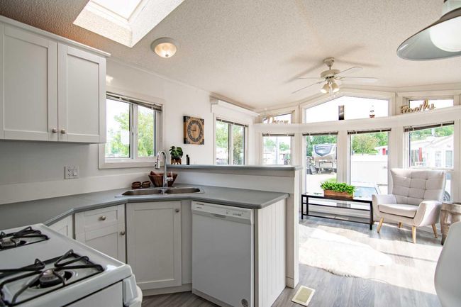 3064 - 25074 South Pine Lake Road, Home with 2 bedrooms, 1 bathrooms and 2 parking in Rural Red Deer County AB | Image 24