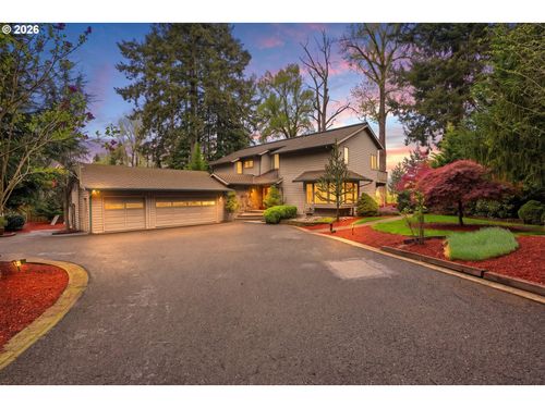 23905 Butteville Rd Ne, Aurora, OR, 97002 | Card Image