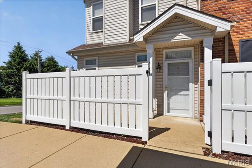 2b-1251 Gardens Circle Dr, Saint Louis, MO, 63125-3568 | Card Image