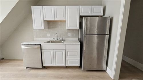 apt-3-15 Proctor St, Haverhill, MA, 01832-4670 | Card Image