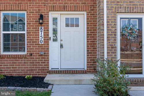 8750 Mimosa Ave, CLINTON, MD, 20735-9676 | Card Image