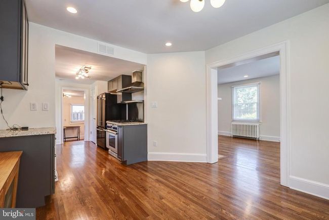 8114 Old Georgetown Rd, House other with 5 bedrooms, 3 bathrooms and null parking in BETHESDA MD | Image 10