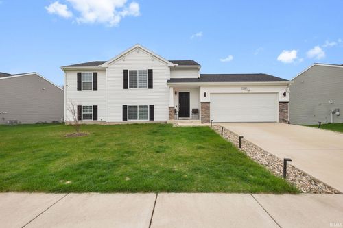 1308 Chapel Hill Dr, Mishawaka, IN, 46545-9310 | Card Image