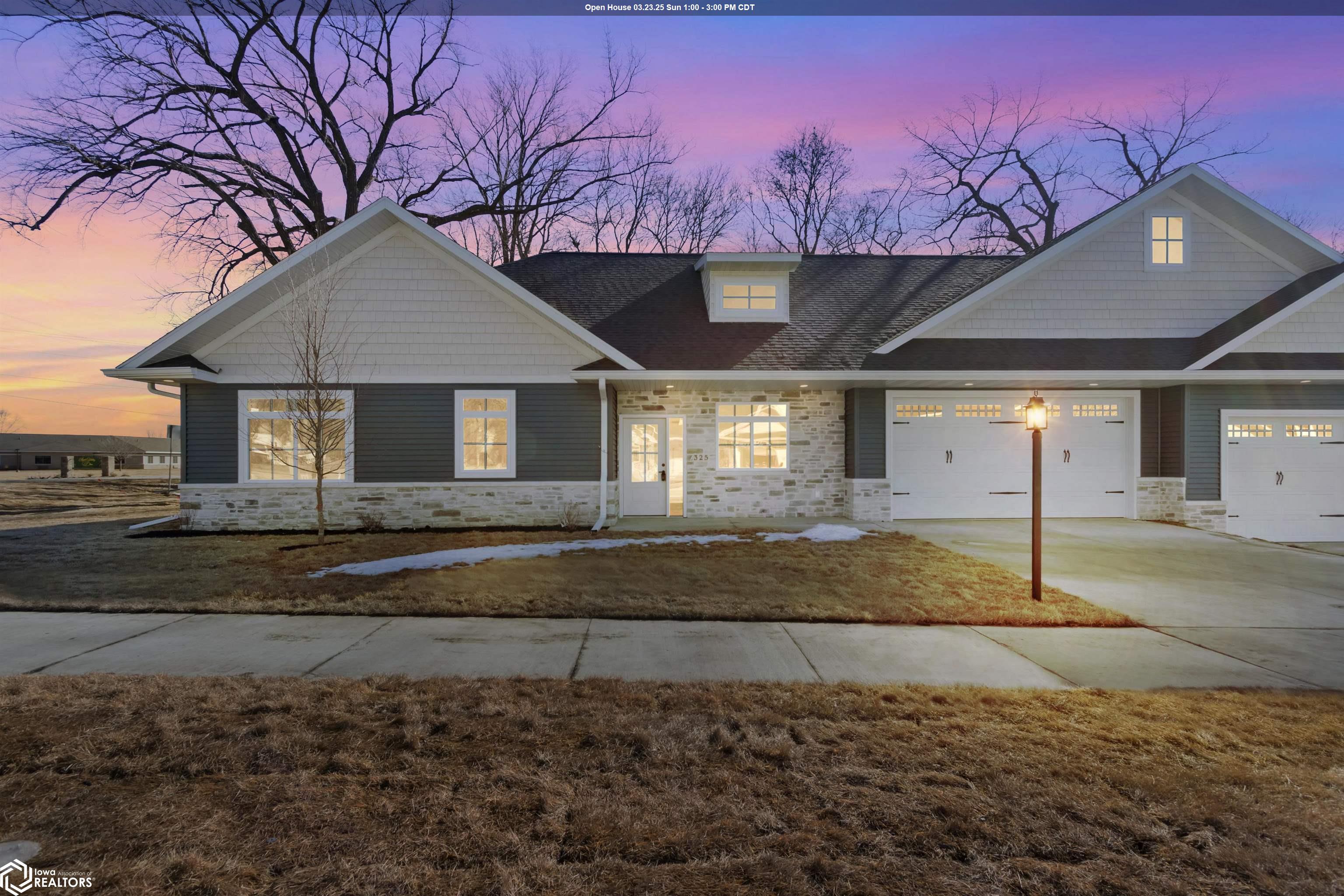 27th Pl, Clear Lake, IA 50428