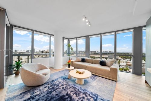 2002-101 20th St, Miami Beach, FL, 33139-1903 | Card Image