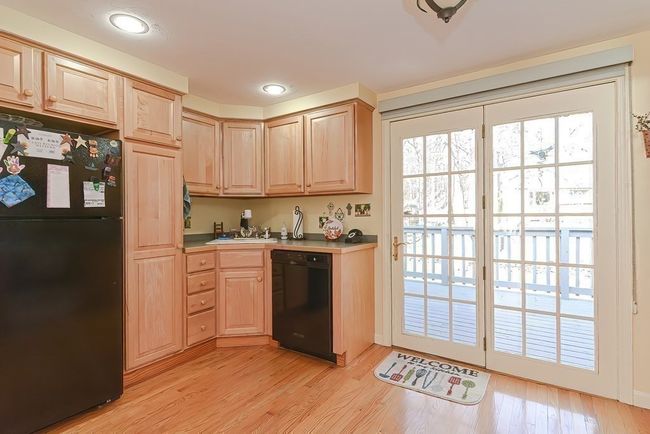 21 Edlin St, House other with 3 bedrooms, 1 bathrooms and 1 parking in Worcester MA | Image 12