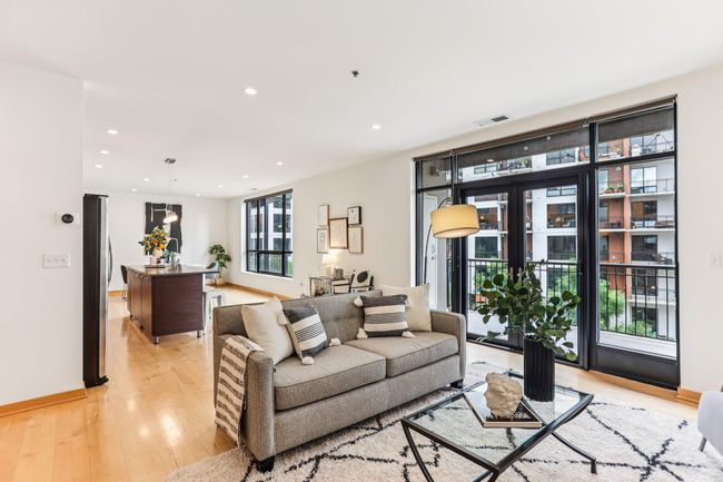 7-web-or-mls-W Lake St 305-S0709-007.jpg | Image 16
