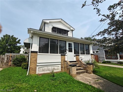 18703 Kewanee Ave, Cleveland, OH, 44119-2738 | Card Image