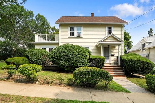 67 Ronald Road, Arlington, MA, 02474 | Card Image
