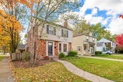 1953 Hunt Club Dr, Grosse Pointe Woods, MI, 48236-1703 | Card Image