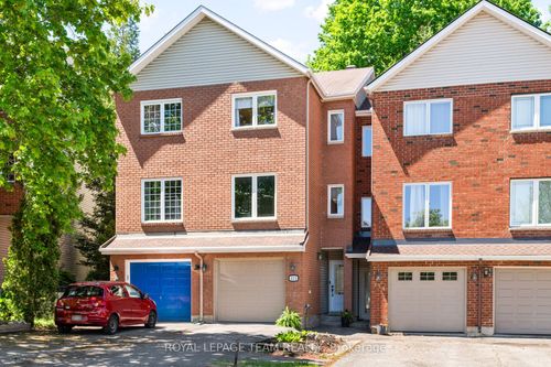 212 Provender Ave, Ottawa, ON, K1K4N7 | Card Image