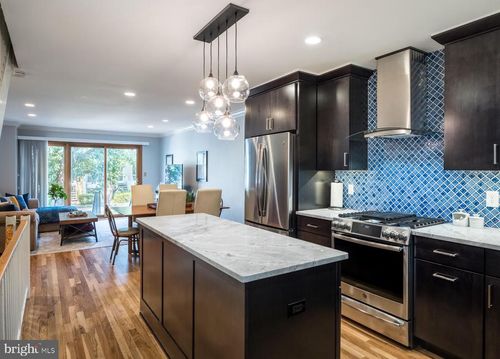 118-241 G St Sw, WASHINGTON, DC, 20024-4337 | Card Image