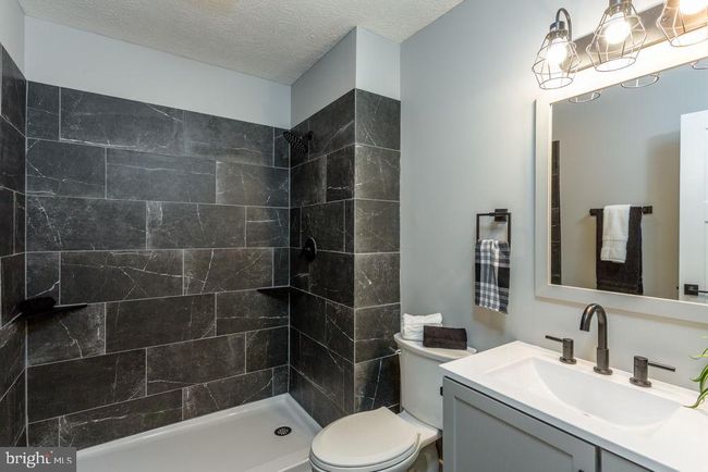 145 Memorial Park Dr, House other with 3 bedrooms, 2 bathrooms and null parking in TIMBERVILLE VA | Image 7