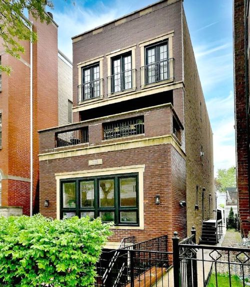 1-3338 N Damen Ave, Chicago, IL, 60618-4872 | Card Image