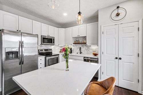 7345 Althorp Way, Nashville, TN, 37211-7017 | Card Image