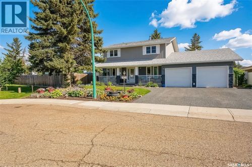 1345 Prince Cres, Moose Jaw, SK, S6H6E6 | Card Image