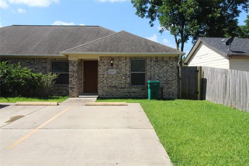b-814 Mobile Dr, Pasadena, TX, 77506-3216 | Card Image