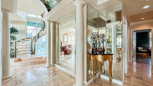 {{alt}} | Card Image