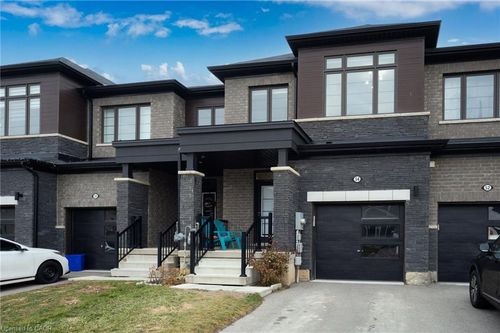 54 Oaktree Dr, Caledonia, ON, N3W0E7 | Card Image