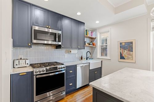 apt-2-32 Roseclair St, Boston, MA, 02125-3693 | Card Image