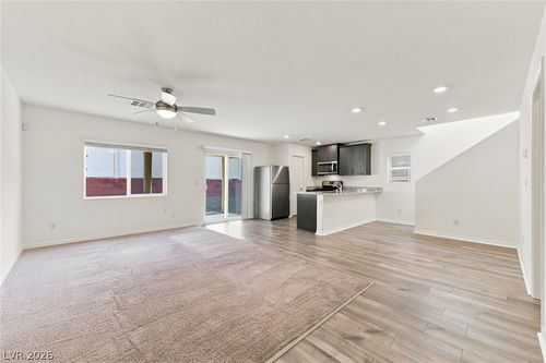 6494 Kimberly Ave, Las Vegas, NV, 89122-0860 | Card Image