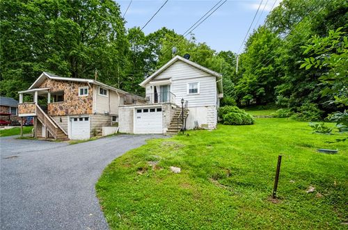 2242 Edgewood Ave, EASTON, PA, 18045-2258 | Card Image