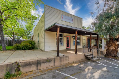 20832 Front St, Cottonwood, CA, 96022-8672 | Card Image