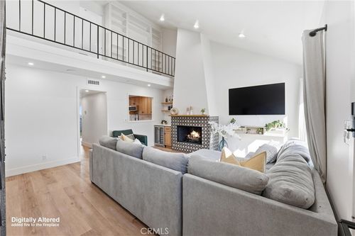 135 Morristown Ln, Costa Mesa, CA, 92626-6567 | Card Image