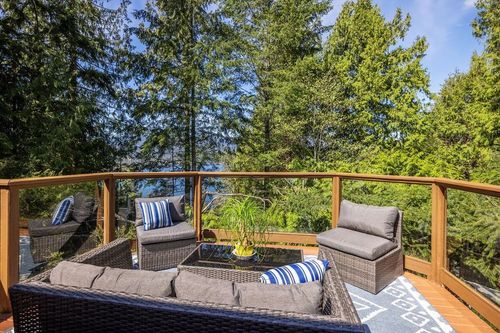 5864 Skookumchuk Rd, Sechelt, BC, V7Z0P3 | Card Image