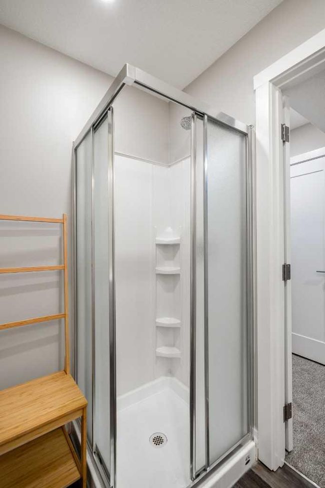 831 85 St Sw, Home with 4 bedrooms, 3 bathrooms and 2 parking in Calgary AB | Image 36