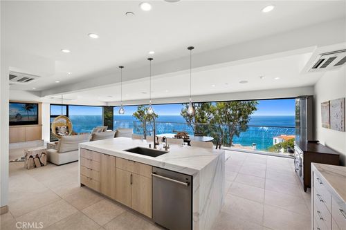 2629 Victoria Dr, Laguna Beach, CA, 92651-3948 | Card Image