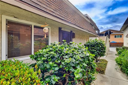 5556 Temple City Blvd, Temple City, CA, 91780-2529 | Card Image