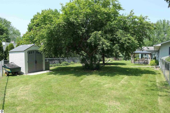 1502 Greenbriar St, House other with 4 bedrooms, 2 bathrooms and null parking in Mt. Pleasant MI | Image 37
