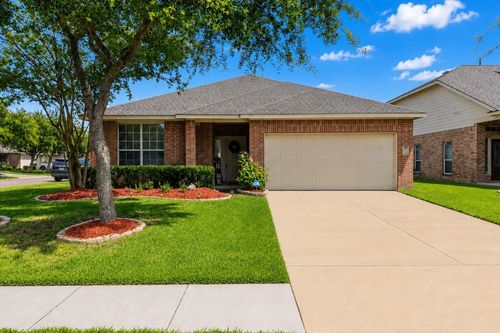 2001 Running Brook Ln, Pearland, TX, 77584-6779 | Card Image