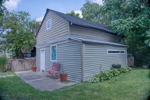 302 Parkwood Ave, Columbus, OH, 43203-1725 | Card Image