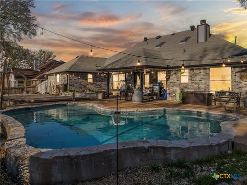 711 Mueller St, Copperas Cove, TX, 76522-4453 | Card Image