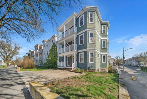 3-154 Fellsway W, Medford, MA, 02155 | Card Image