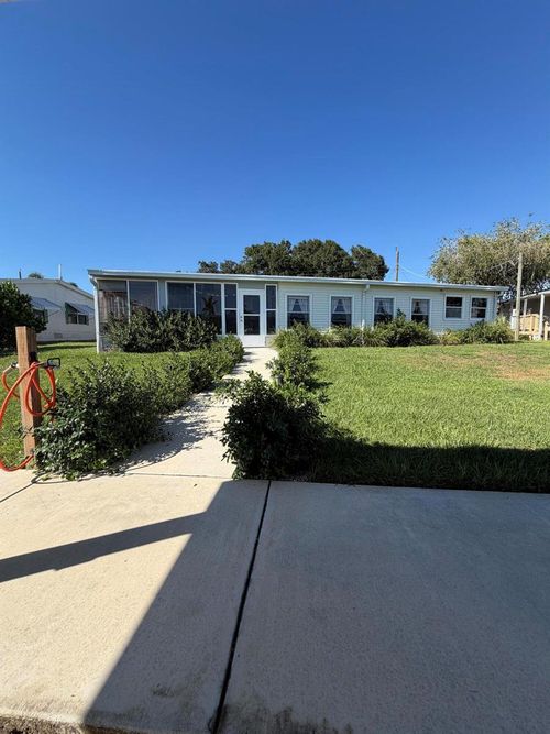 2234 Se 34th Ln, Okeechobee, FL, 34974-7005 | Card Image