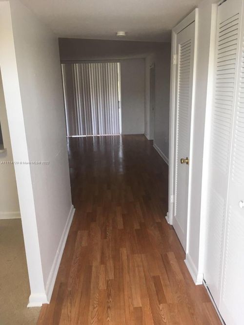 apt-110-8465 Sunrise Lakes Blvd, Sunrise, FL, 33322-1532 | Card Image
