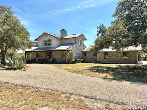 1348 Live Oak Rdg, Bandera, TX, 78003-5867 | Card Image