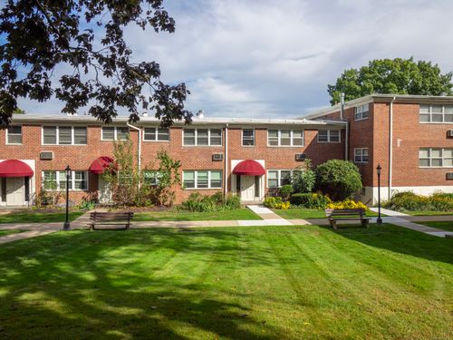 apt-o3-11 Bedford Ave, Norwalk, CT, 06850-3855 | Card Image
